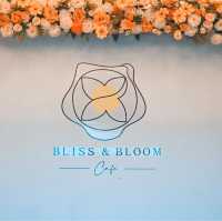 Bliss & Bloom cafe คาเฟ่ดีไซน์สวย กลางทุ่งดอกไม้