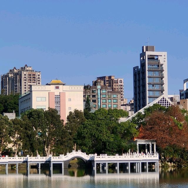 美麗又好散步的碧湖公園