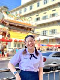 ใส่ชุดนักเรียนถ่ายรูปตามกระแสนักท่องเที่ยวจีน
