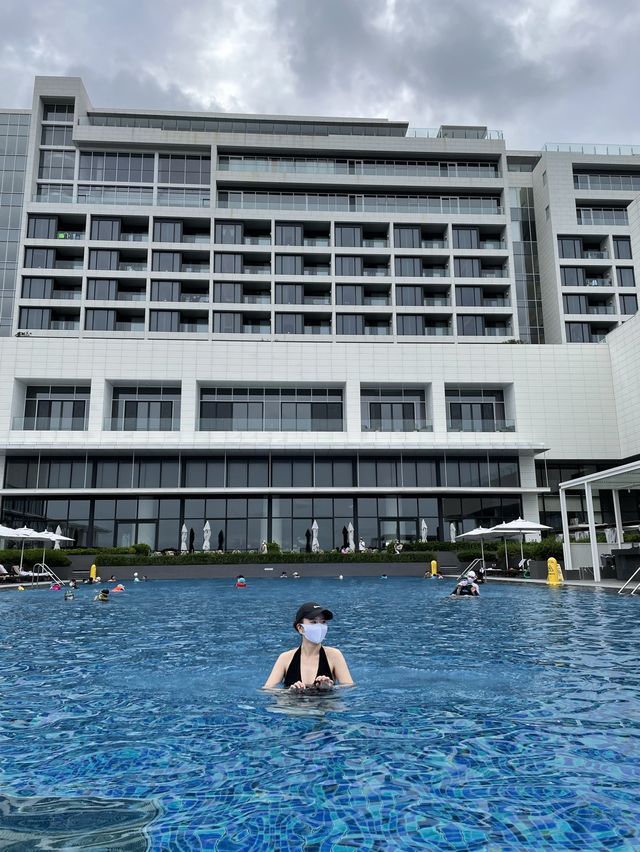 기장 힐튼호텔 수영장에서 여름을 시원하게 보내요