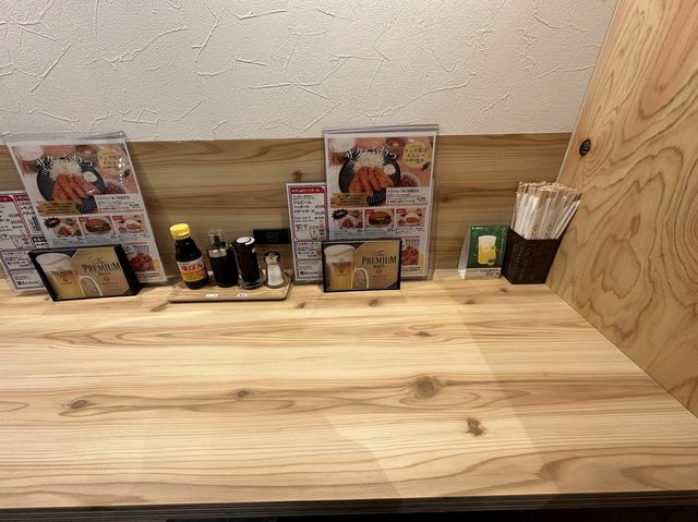 福岡・博多。松浦産のアジが食べ放題の定食アリ。博多駅地下グルメ『山陽食堂 博多駅地下街店』