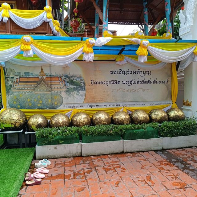 One Of The Oldest Temple In Bangkok! Not to Be Missed!