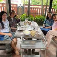 เฮือนลำพูน อาหารเหนืออร่อย หาทานได้ที่กรุงเทพ