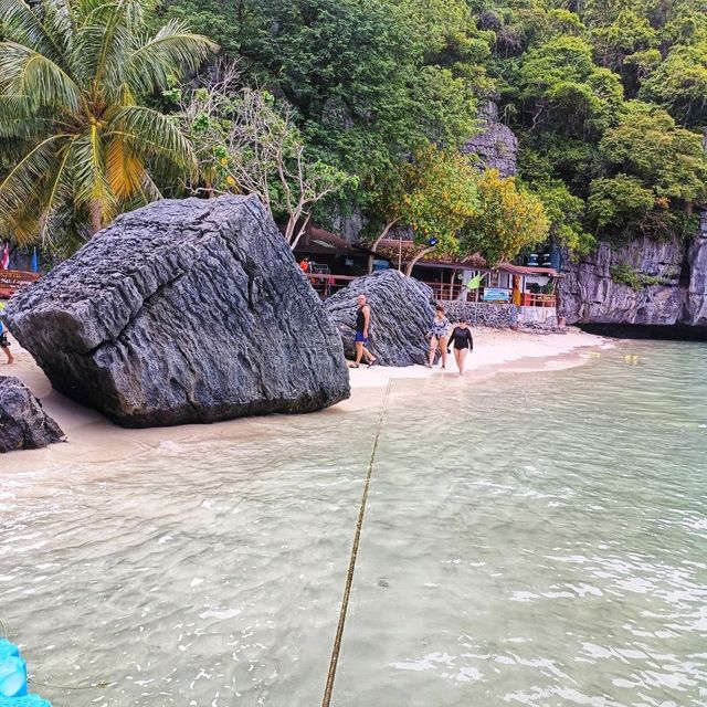 อุทยานแห่งชาติหมู่เกาะอ่างทอง