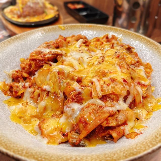 【石燒和牛漢堡🧑🏻‍🍳邊食邊玩新體驗】