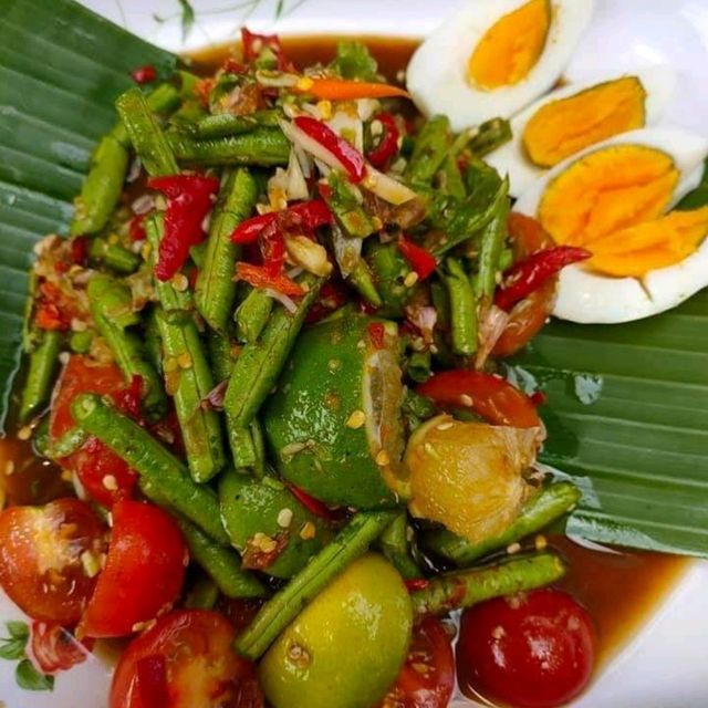 ครกใหญ่ กำไรทอง ส้มตำแซ่บยืนหนึ่ง