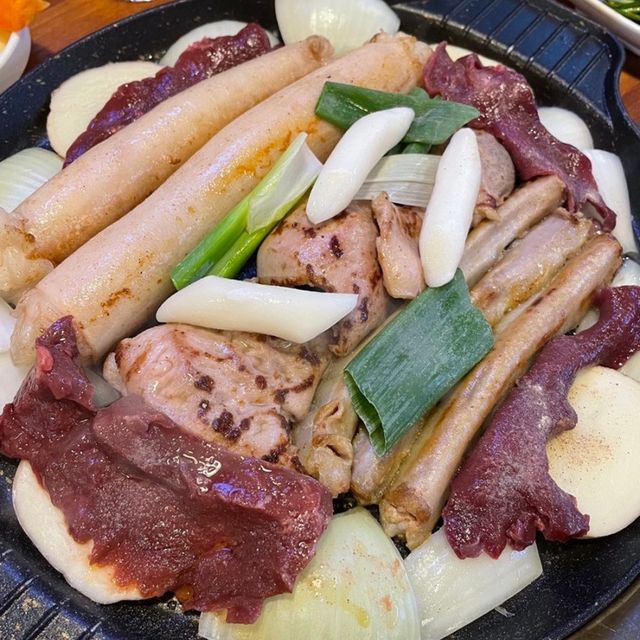 부천까지 찾아가게 만드는 마성의 소곱창집 ‘마포곱창’