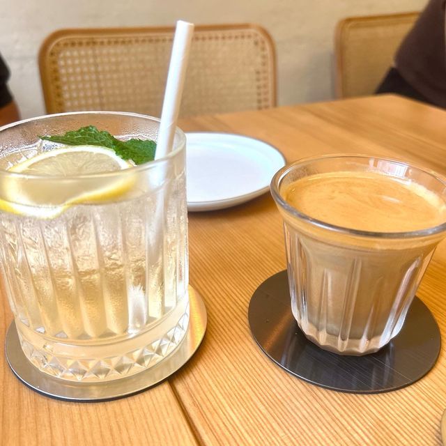 荃灣西地鐵站附近 簡約悠閑文青風高質Cafe