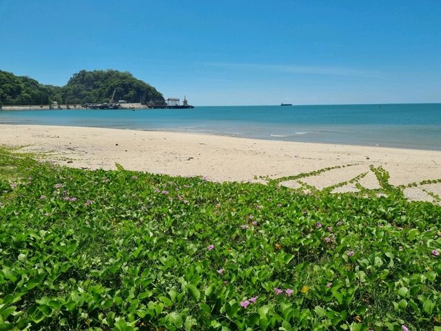 หาดคอเขา อ่าวขนอม ทะเลฝั่งอ่าวไทย 🏝