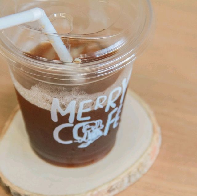 Merry Cafe 
