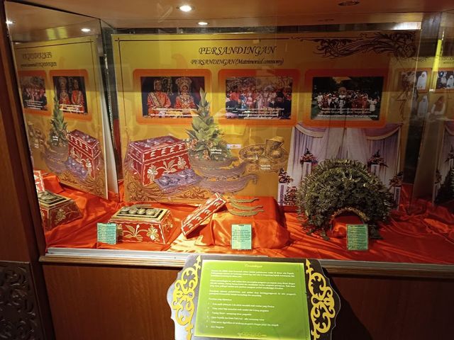 Muzium Rembau (Replika Istana Raja Melewar) ✨