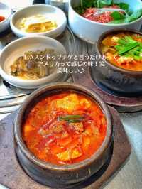 【韓国旅行】コンセプトはL.Aのコリアンタウン🇺🇸🇰🇷可愛い店内と美味しい韓国料理！
