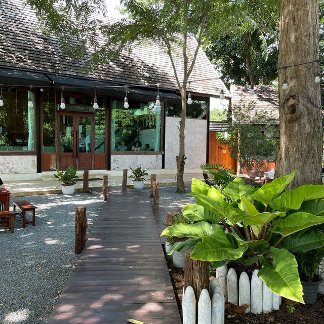 Within Khaoyai | คาเฟ่ฟีลอังกฤษ