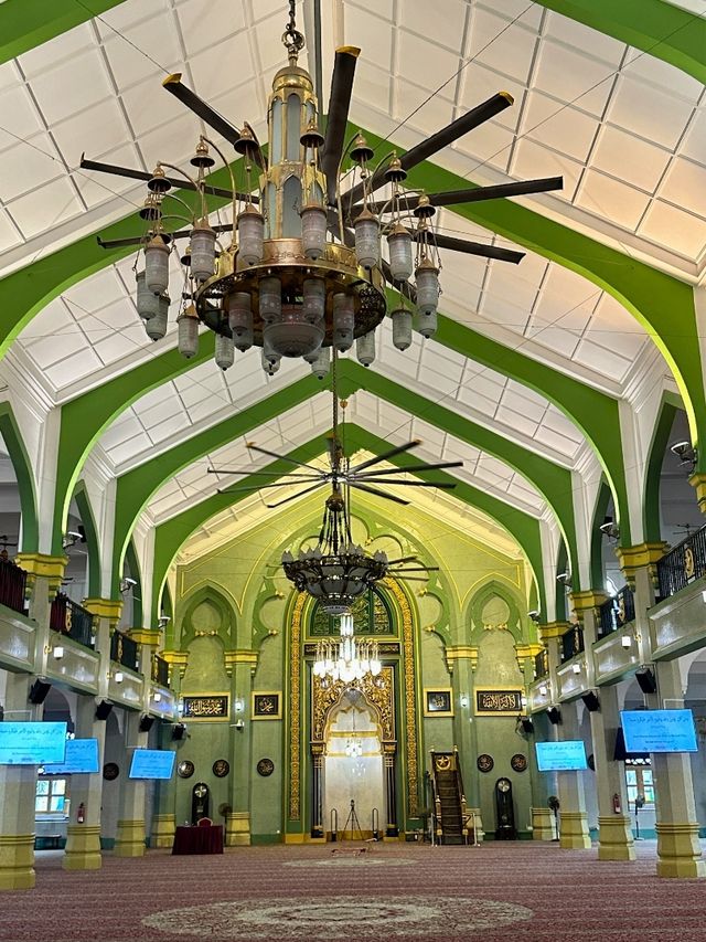 Masjid Sultan สวยงามอลังการมาก