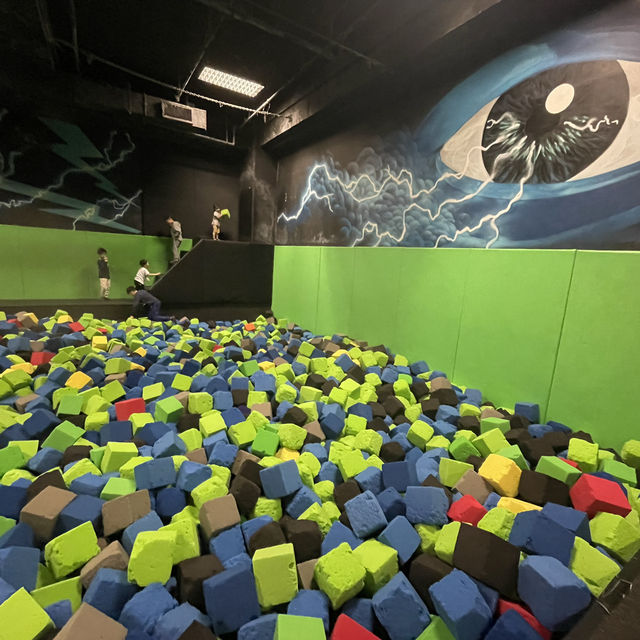 A great place for children, I love trampoline