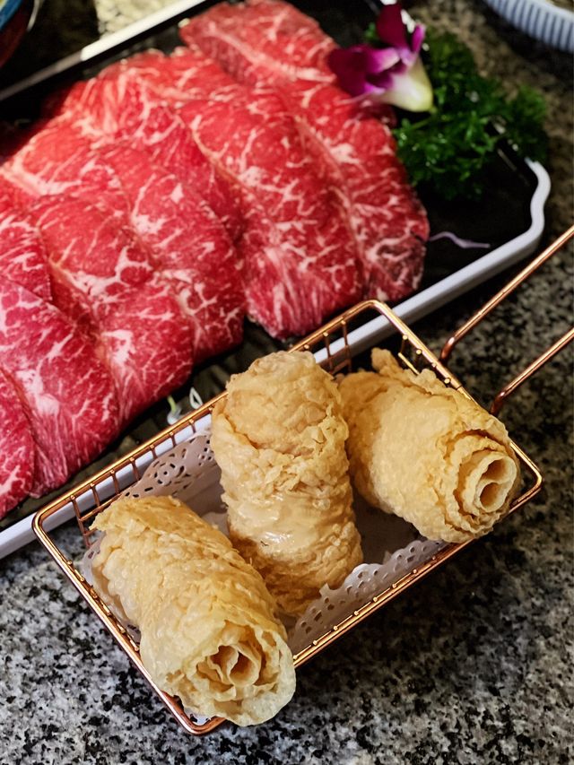 銅鑼灣四季皆宜又養生椰子雞