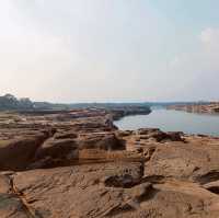 สามพันโบก จ.อุบลราชธรนี