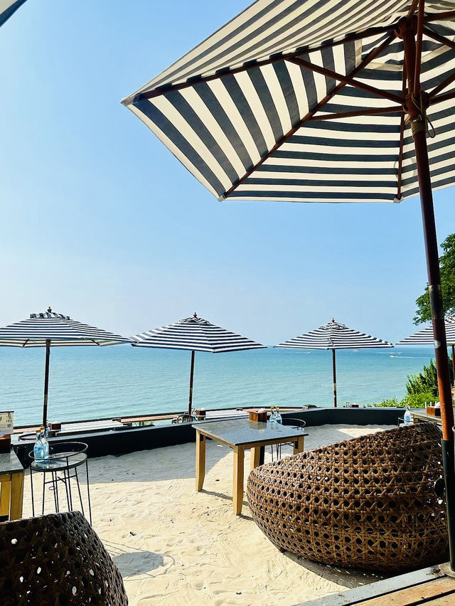 The Best Beachside Restaurant In Pattaya🇹🇭✨