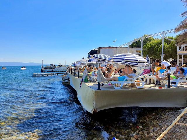 Teos Kınalıada Beach & Restaurant