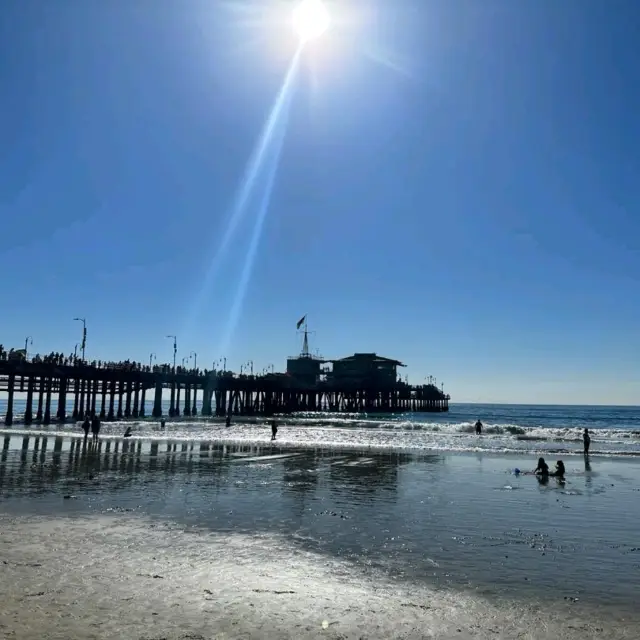 #WinHKFlight Santa Monica Beach