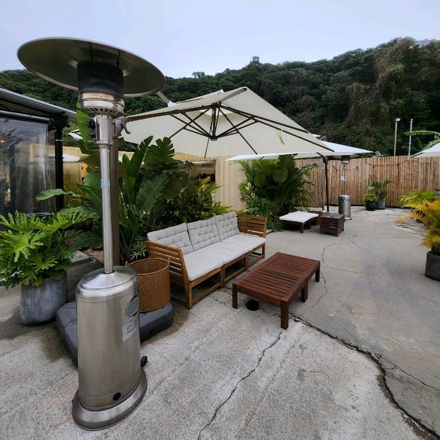 最 chill 湖畔 cafe