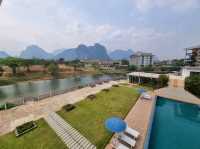 Simon riverside hotel โรงแรมวิวกลักล้าน @วังเวียง