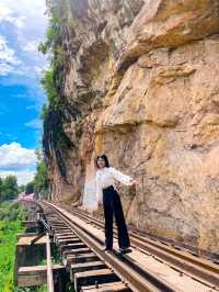 ชุ่มช้ำกันที่สะพานรถไฟสายมรณะ