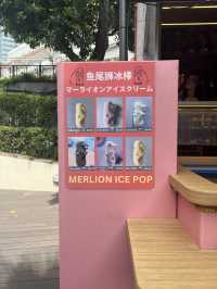 【シンガポール】マーライオンアイスとマーライオン