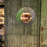 台南-TCRC三店，帶有廟宇元素的餐酒館：Phowa 頗瓦