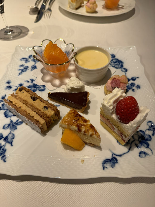 食材を選んで自分だけのコースを！サロンドグーのディナー
