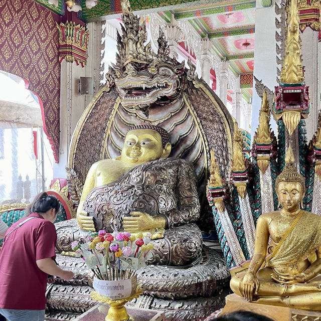 วัดนาคปรก เขตภาษีเจริญ กรุงเทพฯ 