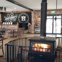 Located ideally between Perth and Mandurah,