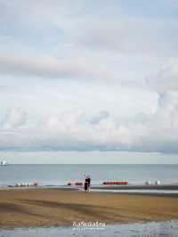 สัมผัสความสงบยามเช้าที่หาดพัทยา