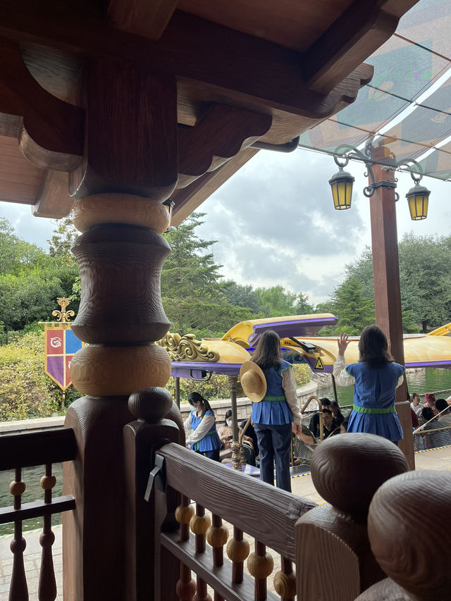 🎡 สวนสนุกห้ามพลาดเมื่อมาเซี่ยงไฮ้ | Disneyland