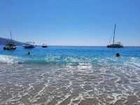 土耳其Oludeniz Beach死海海灘：藍寶石海水，天堂般的景色