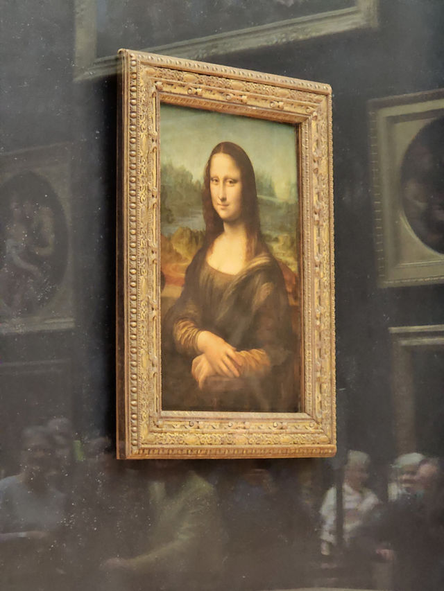 Louvre Museum 
