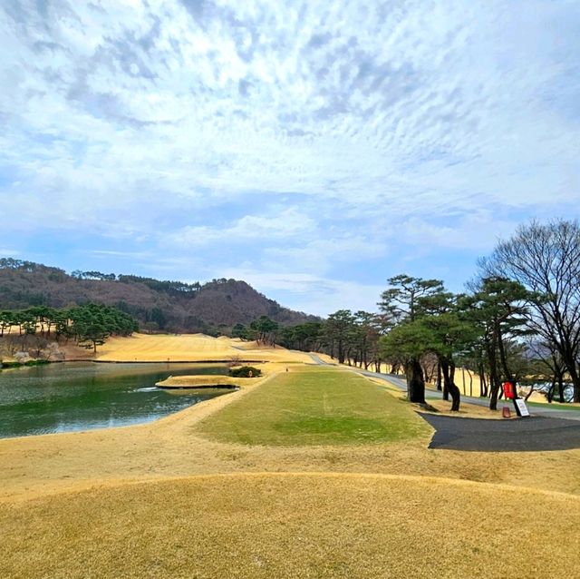 연인과 즐기는 골프 야외데이트