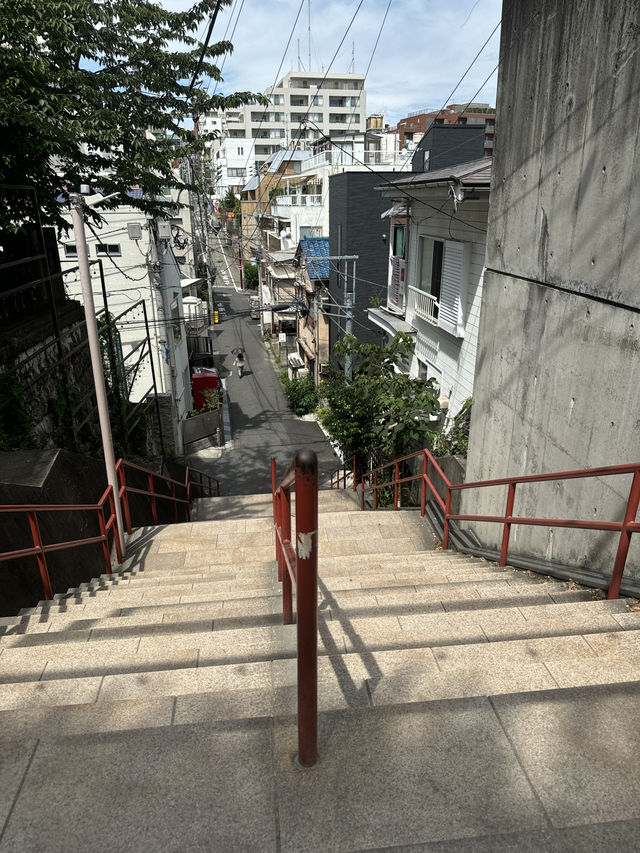 도쿄 영화 속 그 장소 ’너의 이름은‘ 포스터