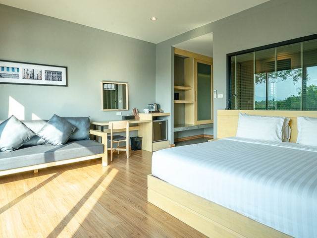 Riverawan Hotel 