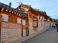 เที่ยวหมู่บ้านย้อนยุค Bukchon Hanok Village