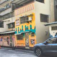 高雄景點！衛武迷迷村，全台最大、最高彩繪村，全台首座大型壁畫社區。