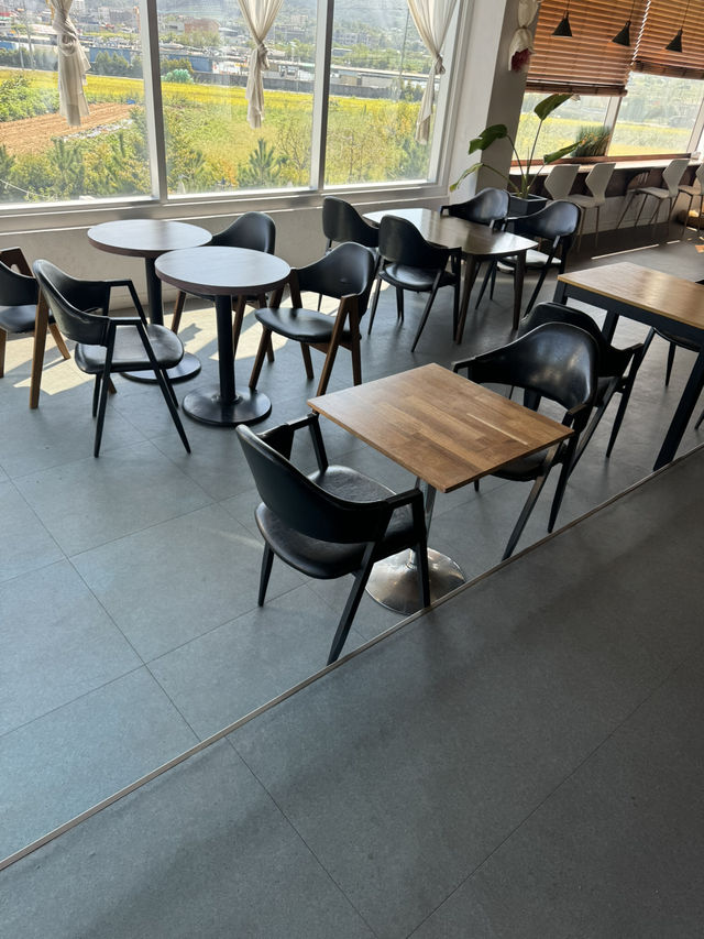 즉석라면 식사와 카페 모두 가능한 울산 감성카페 ! ✨