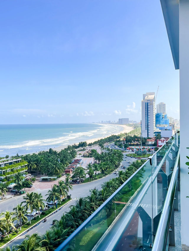  ที่พักติดทะเล Diamond Sea Hotel ดานัง