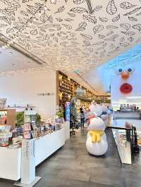 คริสต์มาสนี้พบกับเหล่า Snowman บุก Embassy