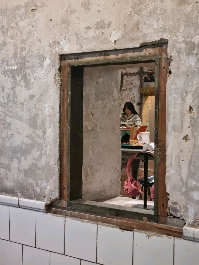 100년된 건물의 변신