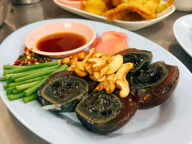 朱拉隆功美食街的美味探險：Jae Oh 冬陰媽媽🍜🌶️