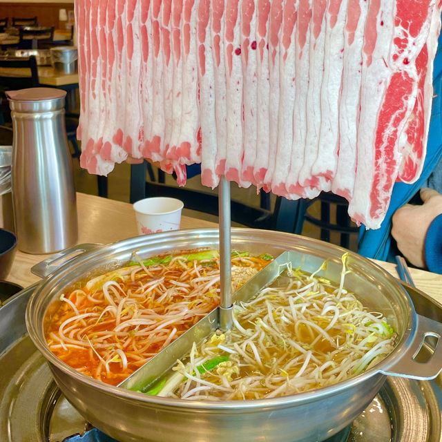 독특한 음식 비주얼이 인상적인 대전 괴정동 맛집 - 신사우물갈비 대전점