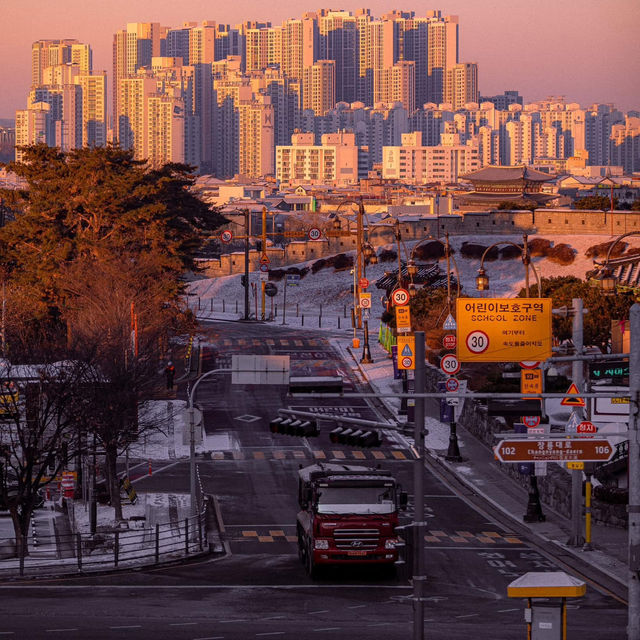 Visitors can explore the nearby Hwaseong 