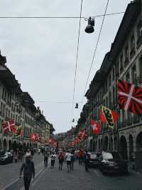 瑞士🇨🇭 伯恩｜中世紀古城 🏰 時鐘塔 🕰️