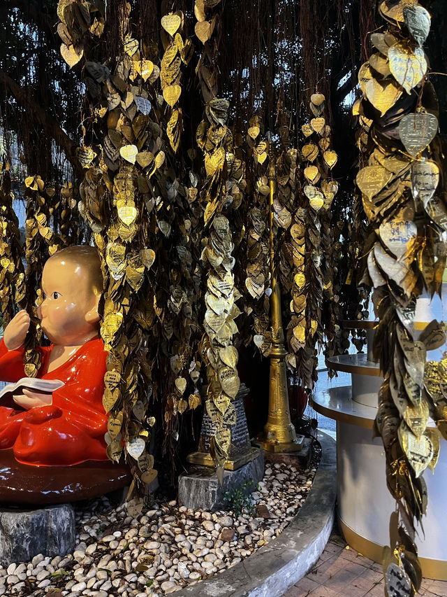 The Golden Mount & Wat Saket in Bangkok